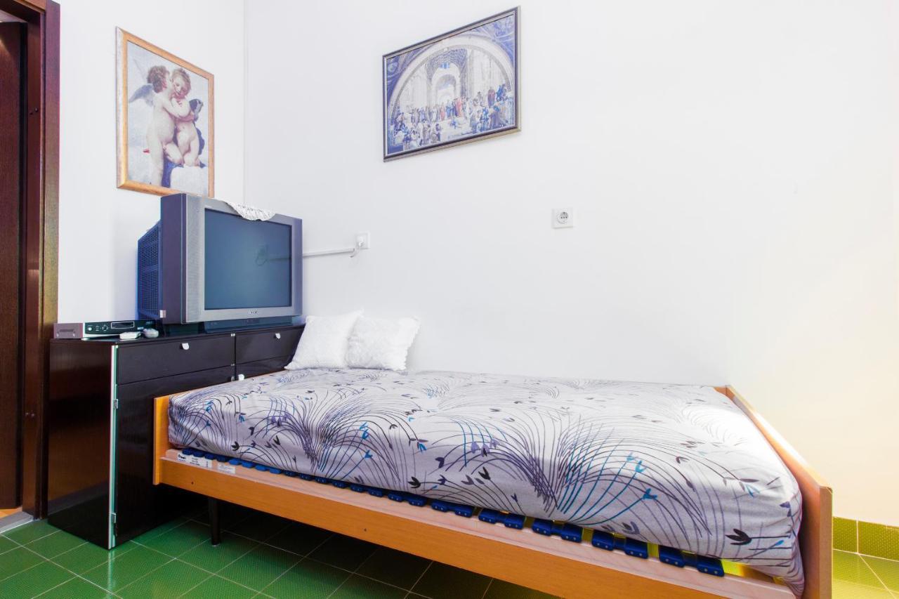 7 Olives Apartments Rogoznica  Kültér fotó
