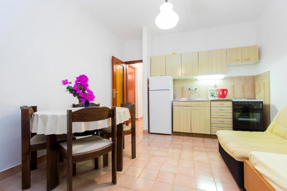 7 Olives Apartments Rogoznica  Szoba fotó